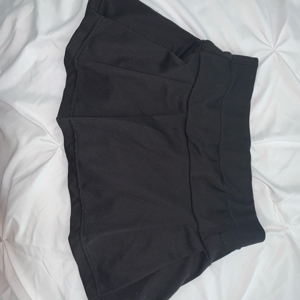 Black Skort
